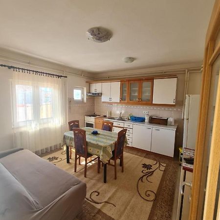 Apartment Sukošan Eksteriør billede